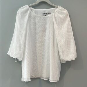 White Relaxed Ruffled Blouse with Three-Quarter Sleeves